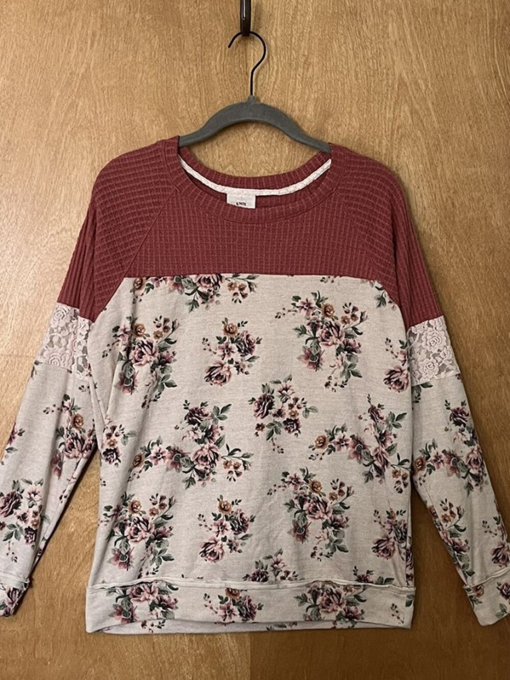 Knox Rose Women's Small Mixed-Material Crew-Neck Sweater w/ Lacy Arm See-Through
